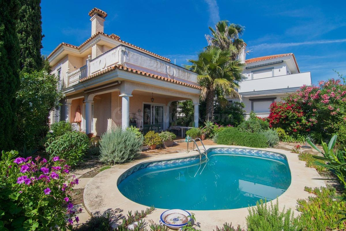 Villa de lujo en Fuengirola, Costa del Sol: exclusividad, di