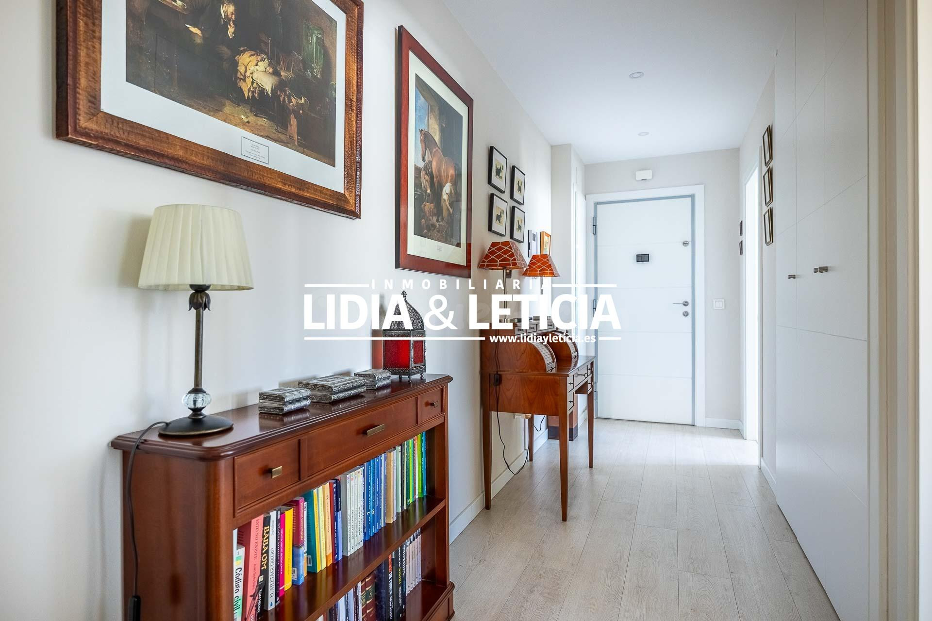 EXCLUSIVA VIVIENDA DE 4 DORMITORIOS Y PLAZA DE GARAJE EN ENT - foto 5