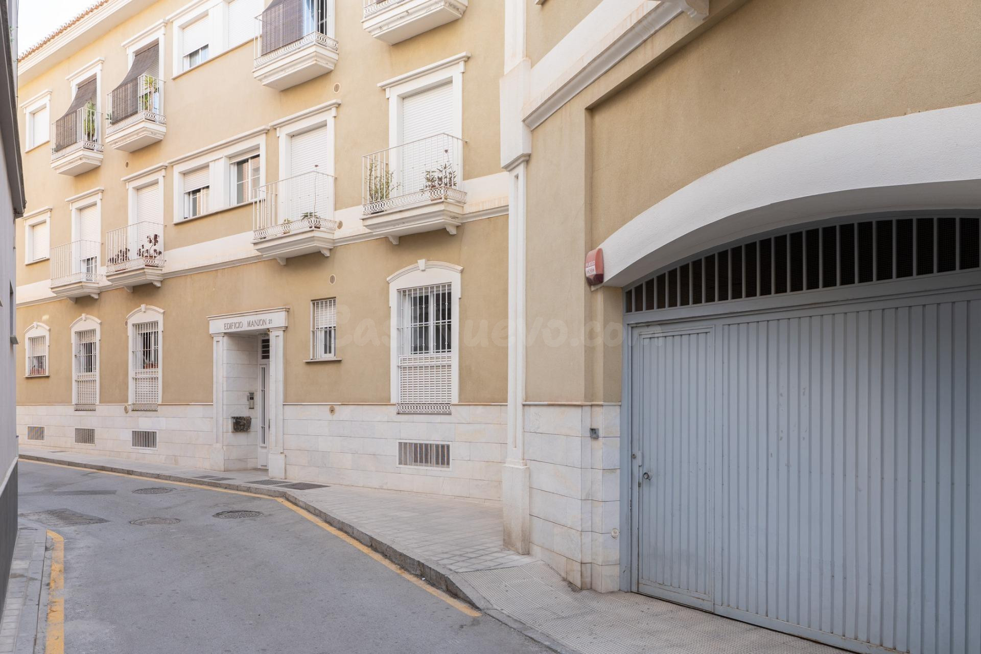 Piso señorial de 4 dormitorios, ascensor y opción de garaje 