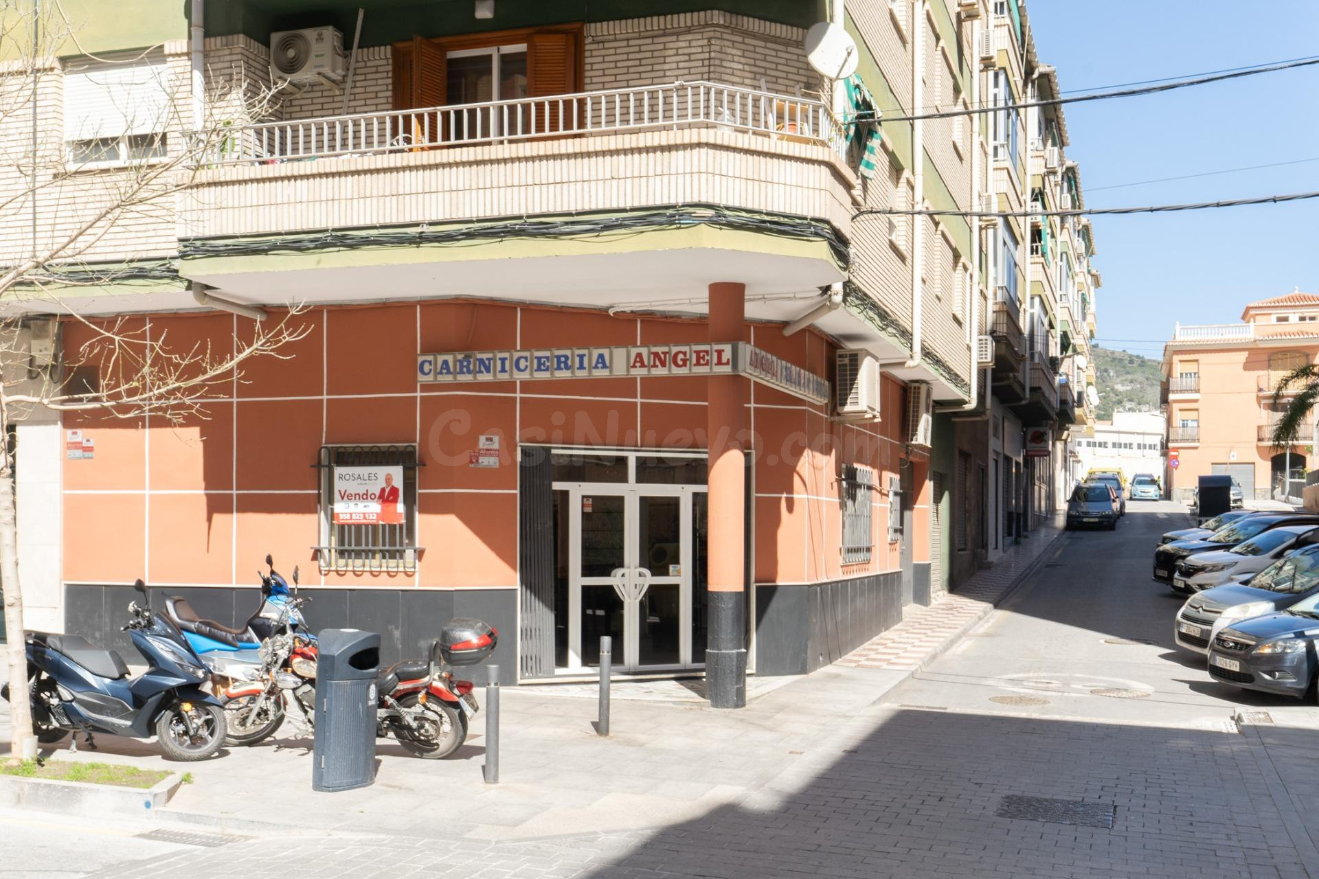 Local comercial en esquina en Calle Ancha – listo para negoc