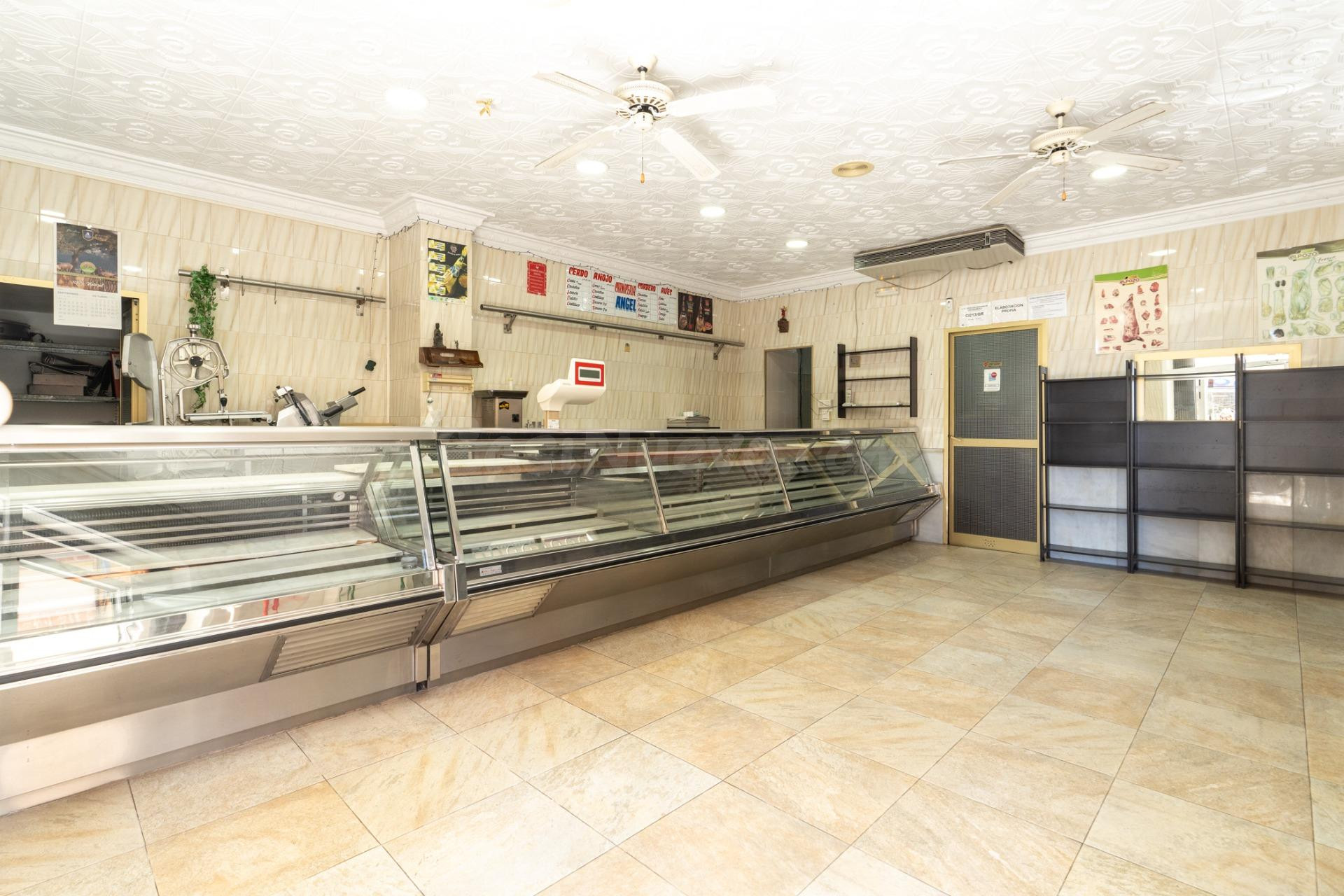 Local comercial en esquina en Calle Ancha – listo para negoc - foto 2