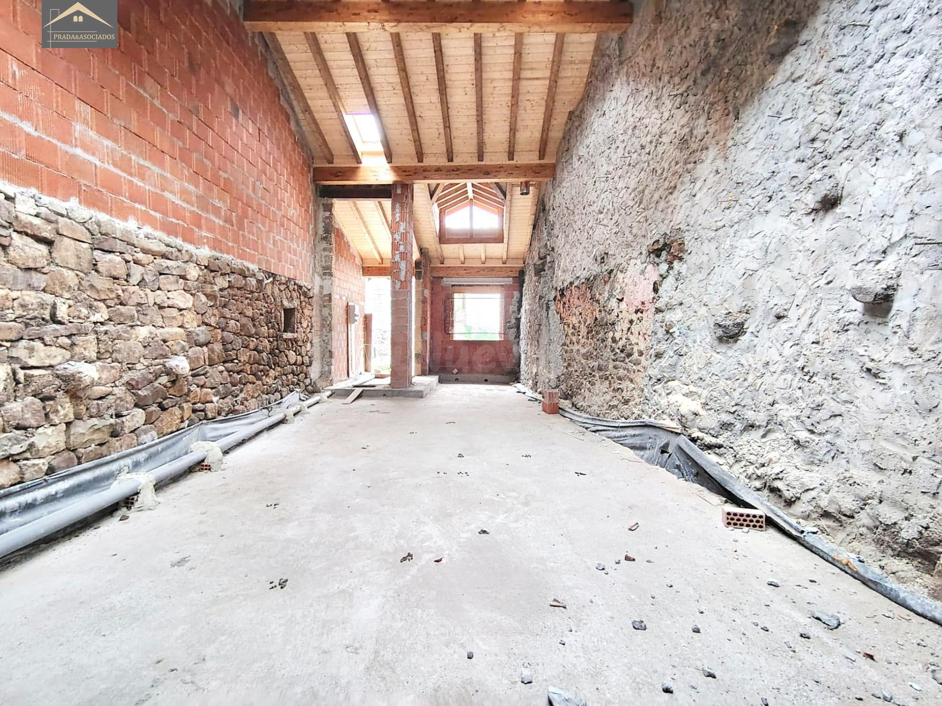 CASA DE PIEDRA EN COO DE BUELNA - foto 2