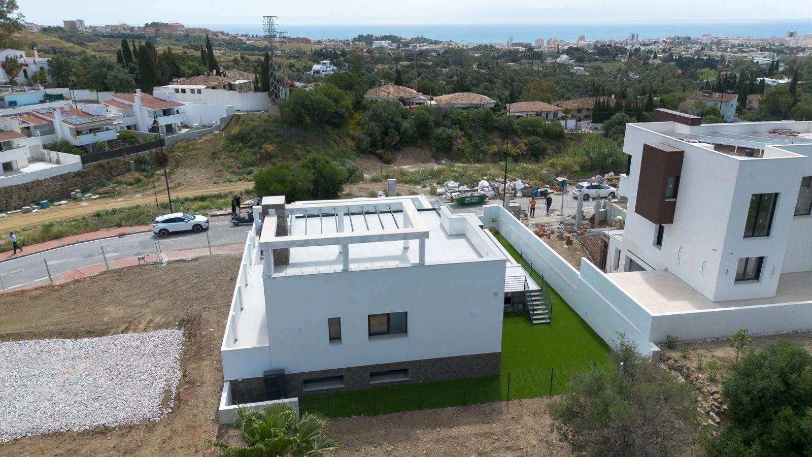 Villa independiente de obra nueva con vistas al mar entre Mi - foto 5
