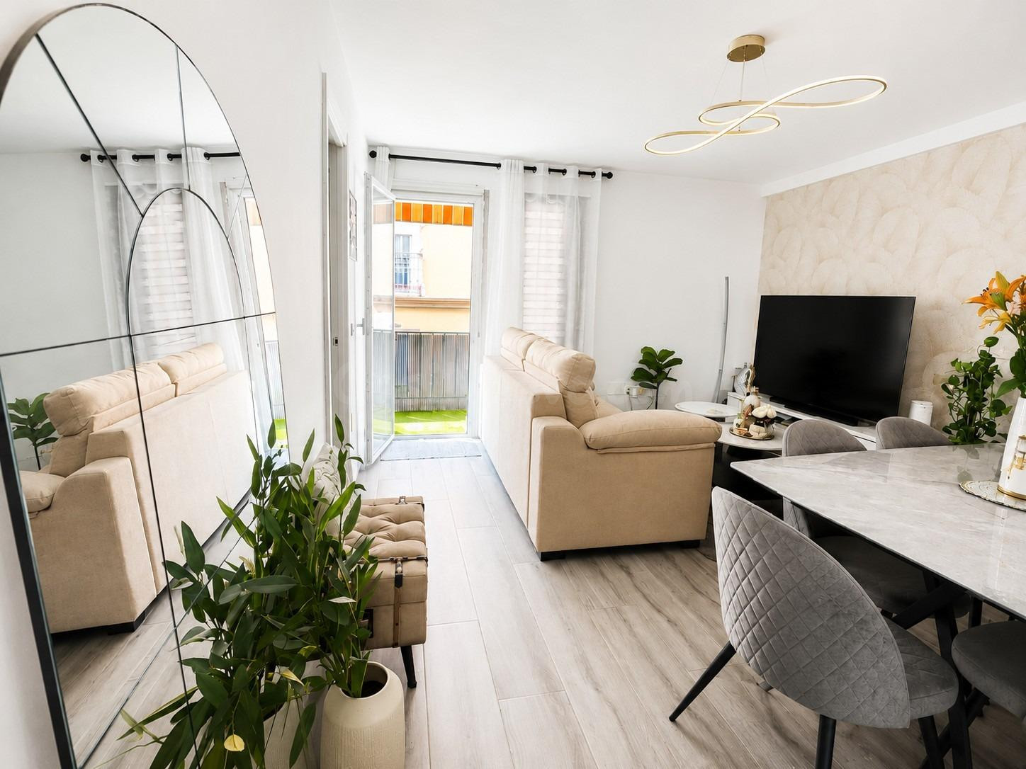 Apartamento en Fuengirola, 3 dormitorios, 2º sin ascensor, a