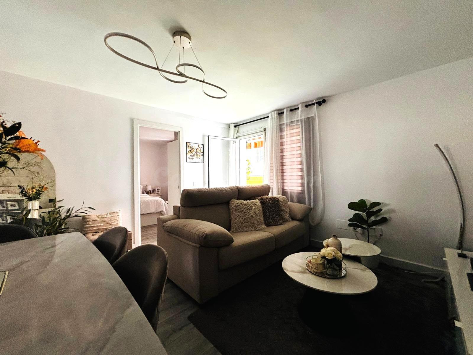 Apartamento en Fuengirola, 3 dormitorios, 2º sin ascensor, a - foto 3