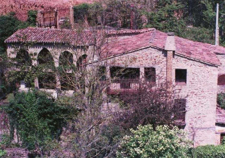 MOLINO MEDIEVAL DE 1940 CON VIVIENDA