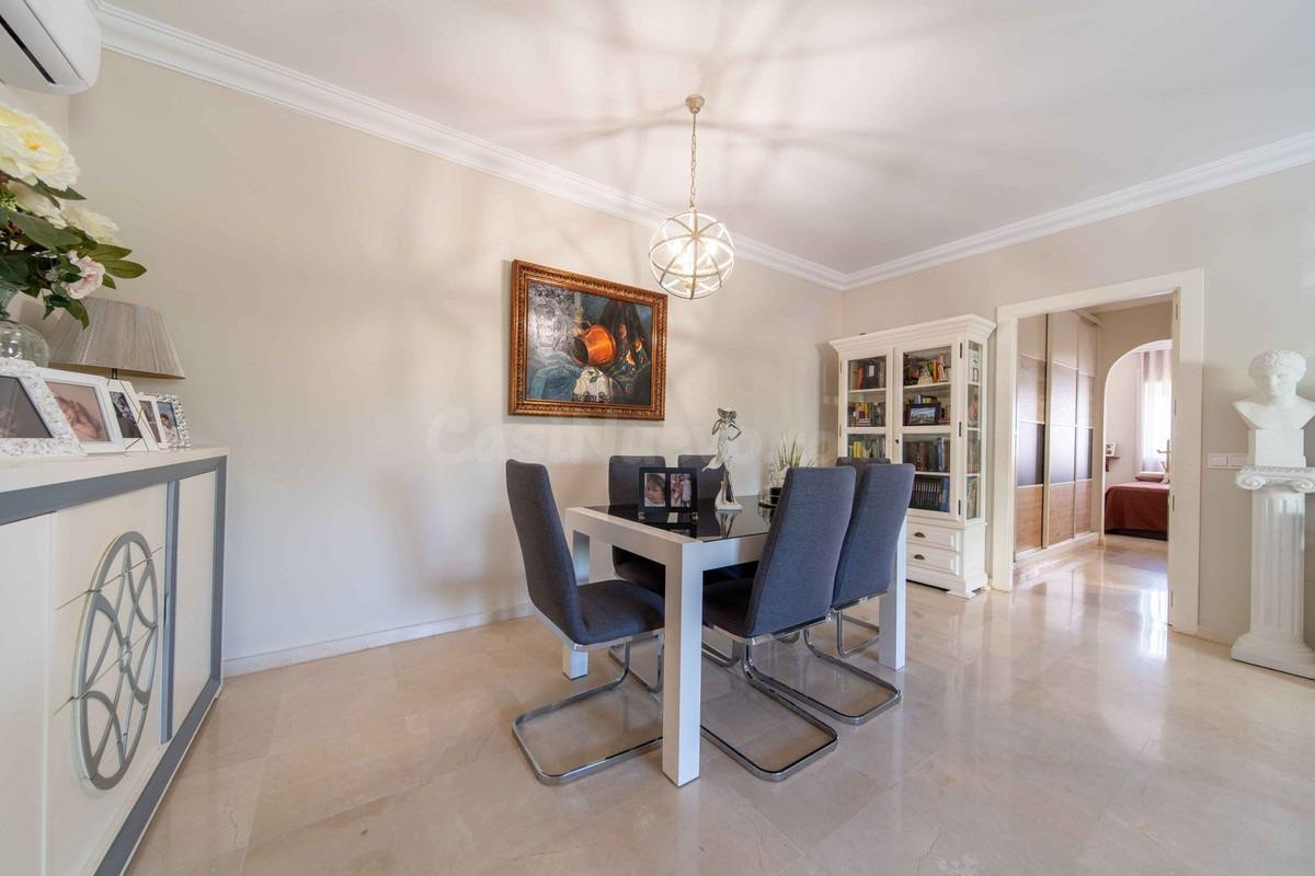Apartamento en planta baja con 3 dormitorios en La Cala Hill - foto 4