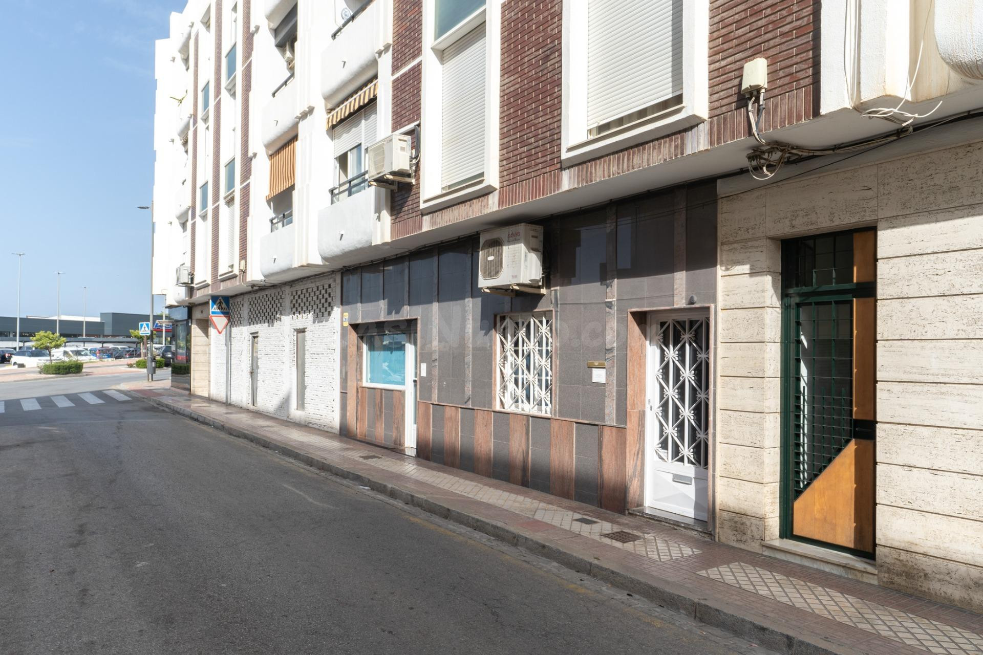 INVERSIÓN CON RENTABILIDAD + ESPACIO PARA TU NEGOCIO – MOTRI