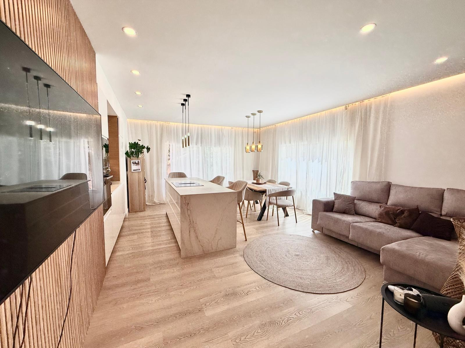 Villa moderna renovada cerca de la playa - foto 2