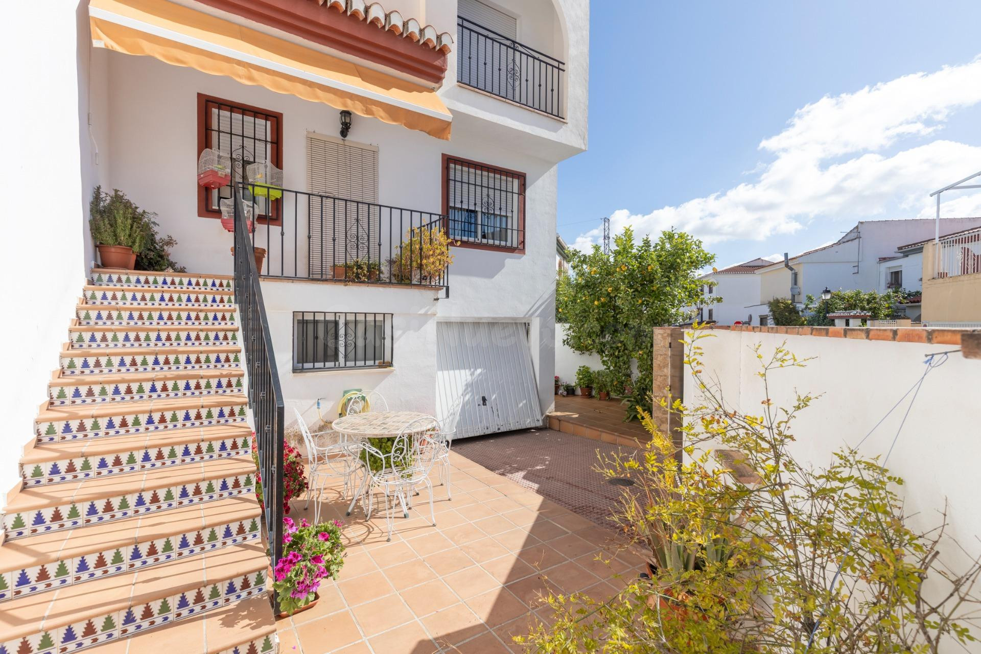 Estupenda casa pareada con piscina en Híjar - foto 4