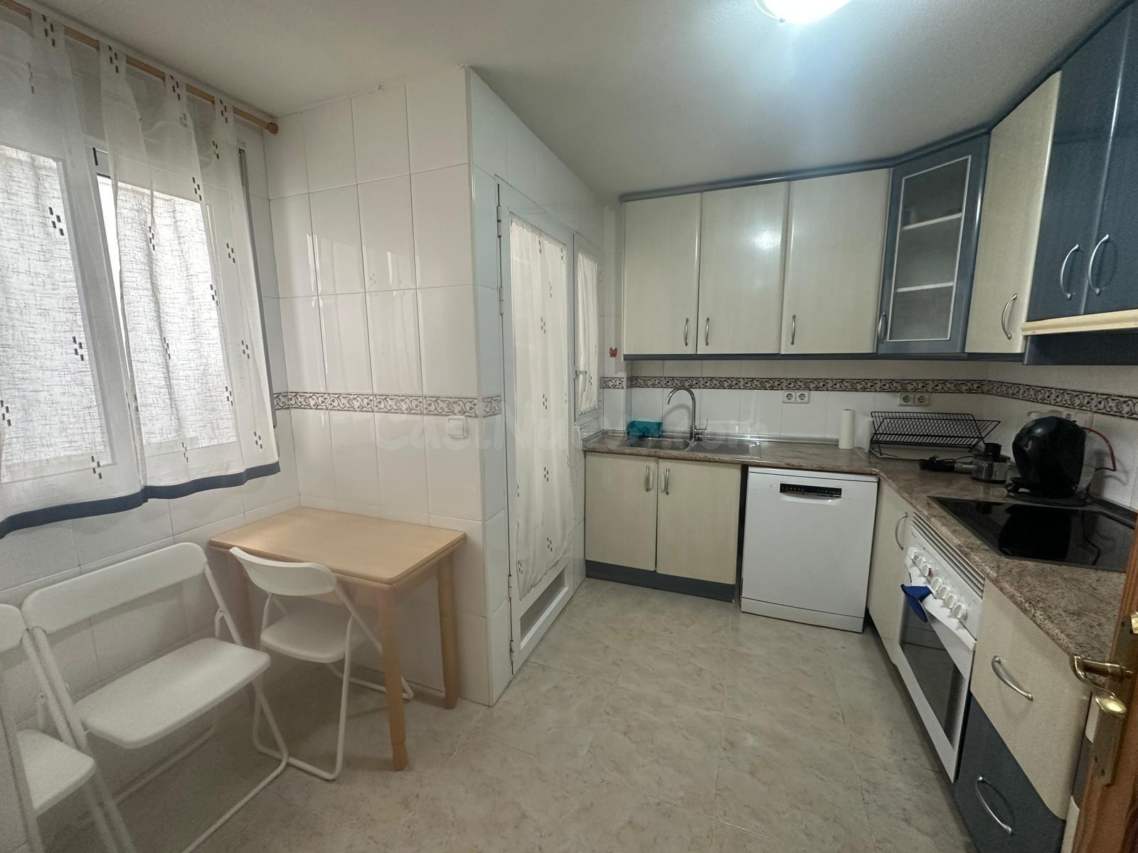 ALQUILER LARGA DURACIÓN: PISO PARA ENTRAR A VIVIR EN LA ZONA