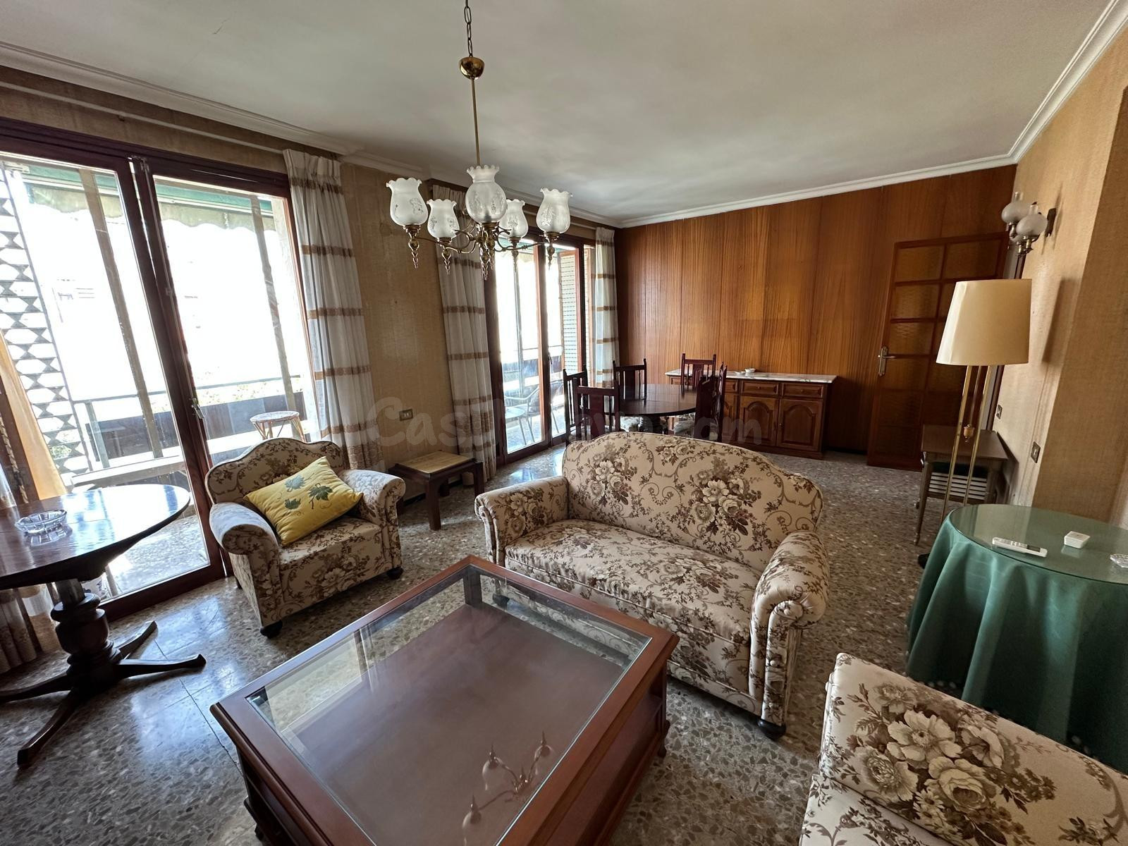 EXCLUSIVA VIVIENDA DE 173 m2 EN EL CORAZÓN DE ALICANTE.