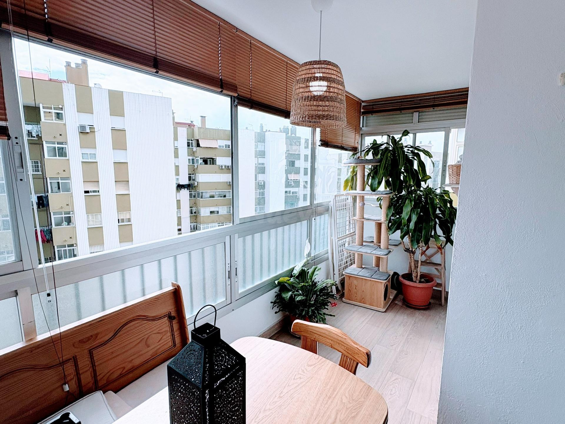 Fantástico piso reformado en el centro de Fuengirola - foto 2