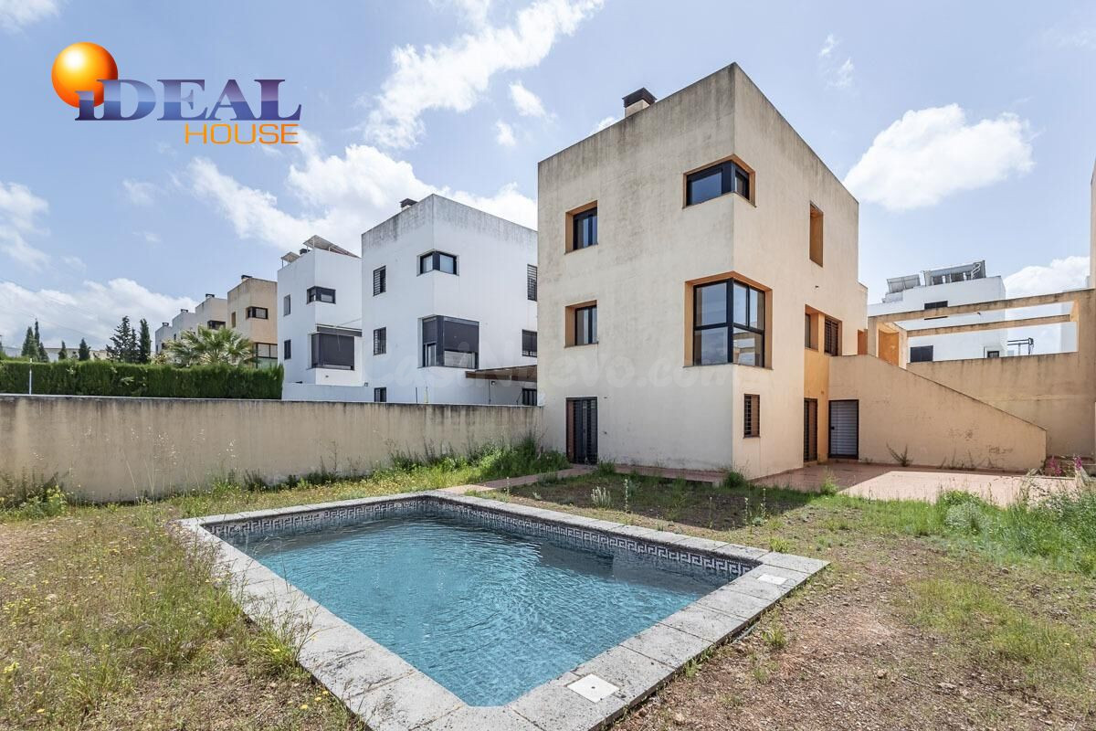 PRECIOSO CHALET EN LOMA VERDE - foto 2