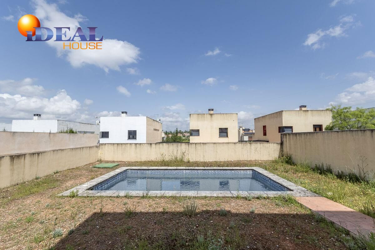 PRECIOSO CHALET EN LOMA VERDE - foto 3