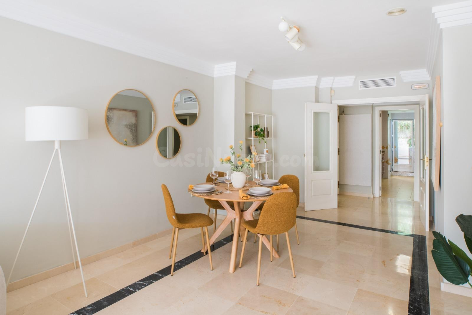 Elegante apartamento con amplia terraza y 2 plazas de garaje - foto 5
