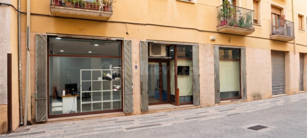 Local comercial diáfano de 110 m² | Oportunidad para inversores o negocio propio