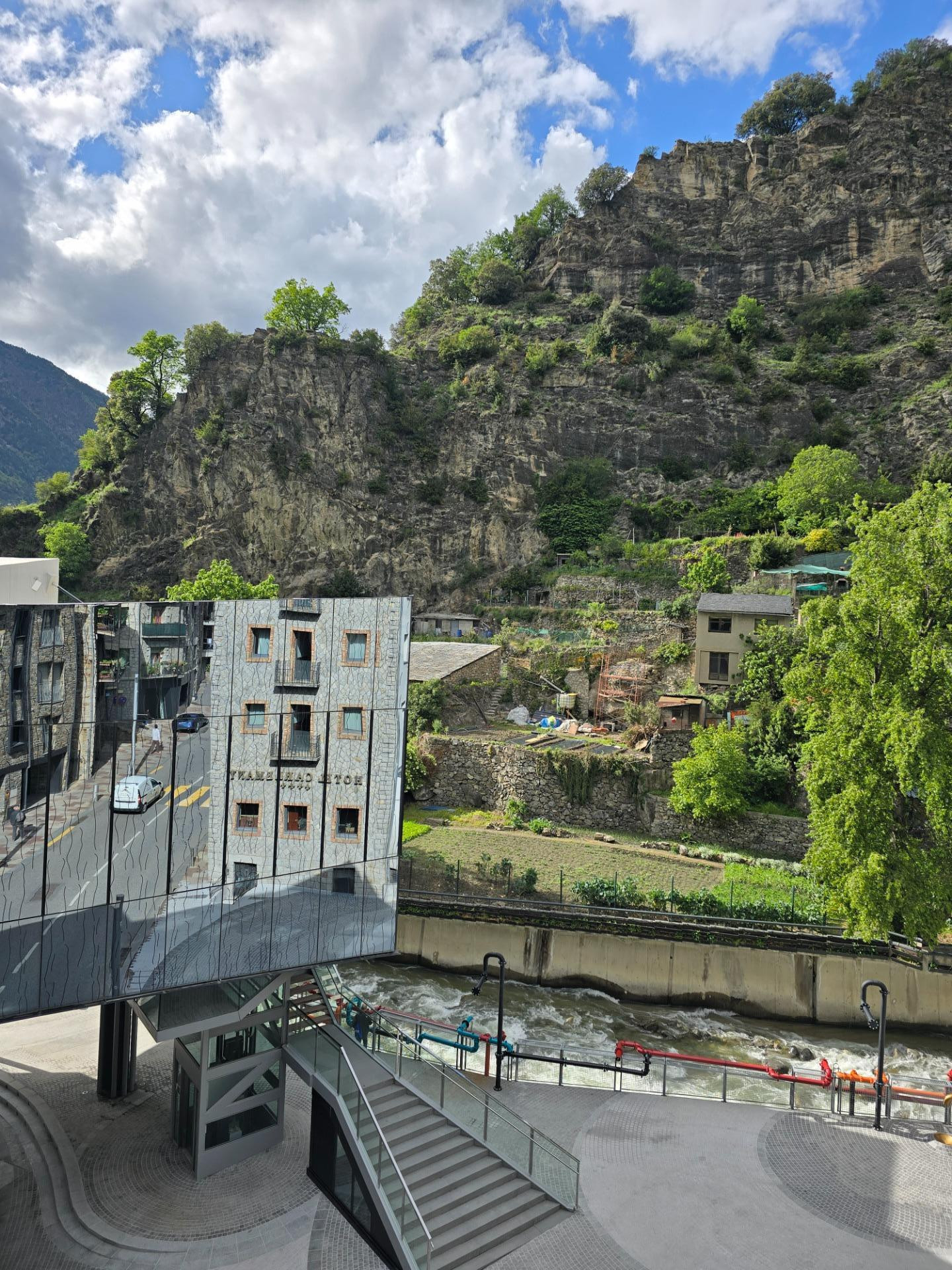 Se alquila  Apartamento en Escaldes