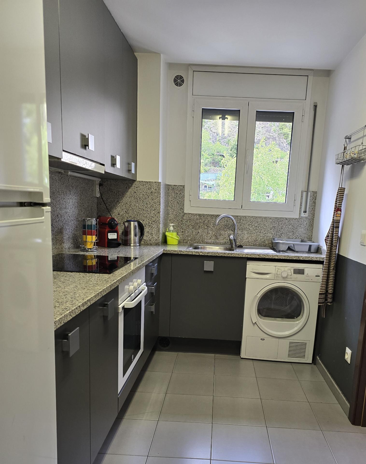 Se alquila  Apartamento en Escaldes - foto 4