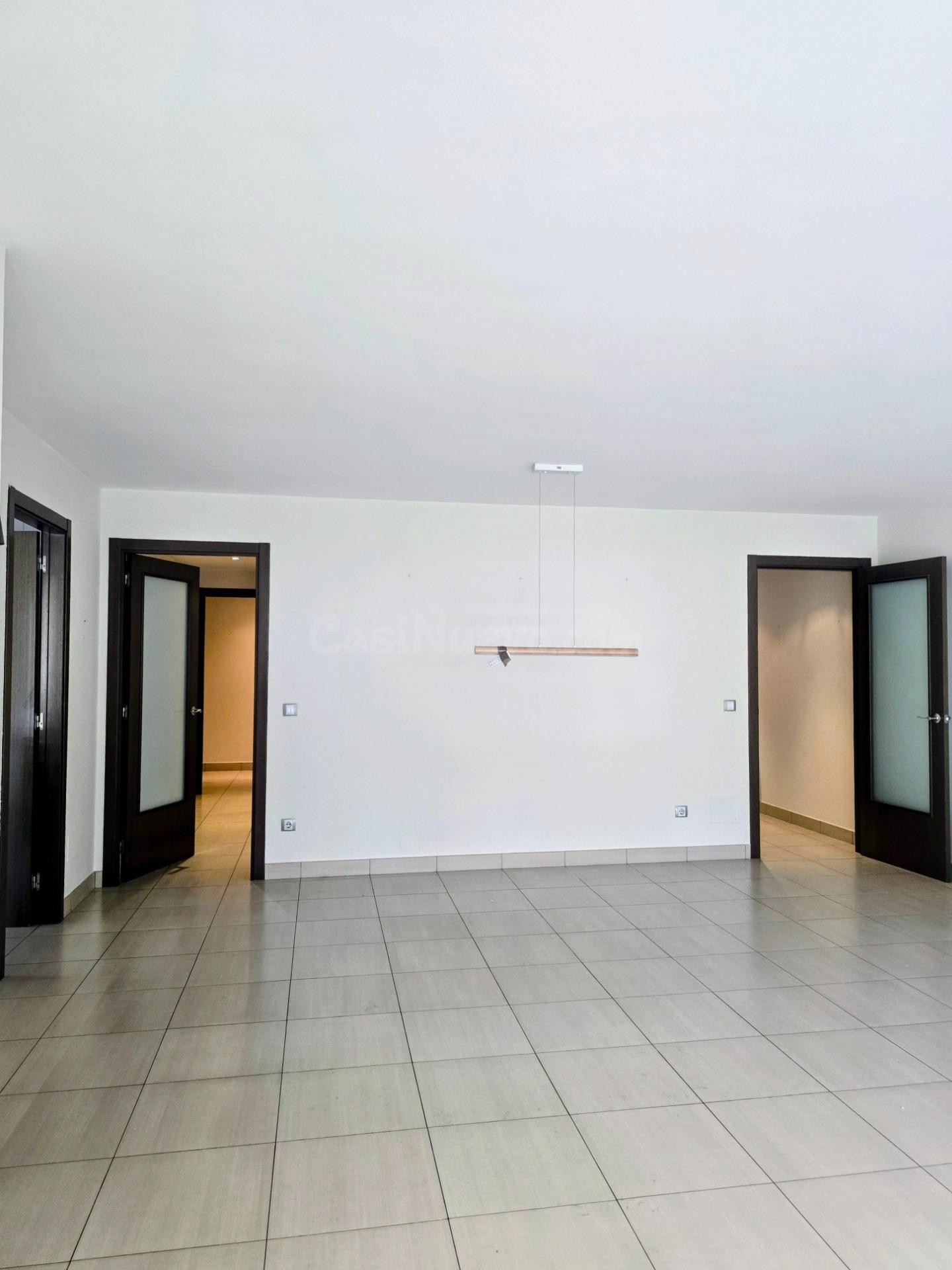Piso de alquiler en el centro de Andorra - foto 3