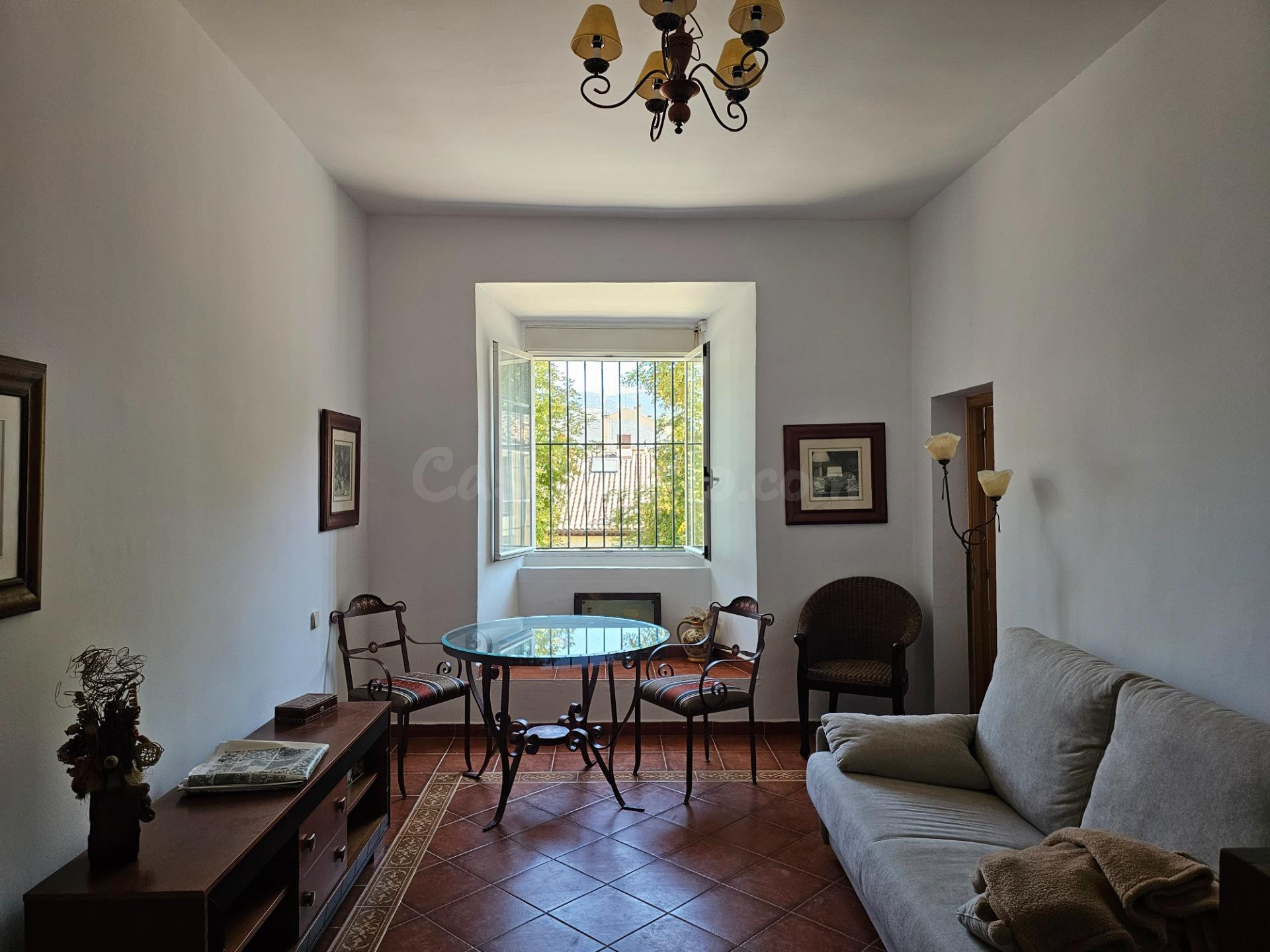 Vivienda planta baja en alquiler temporal.