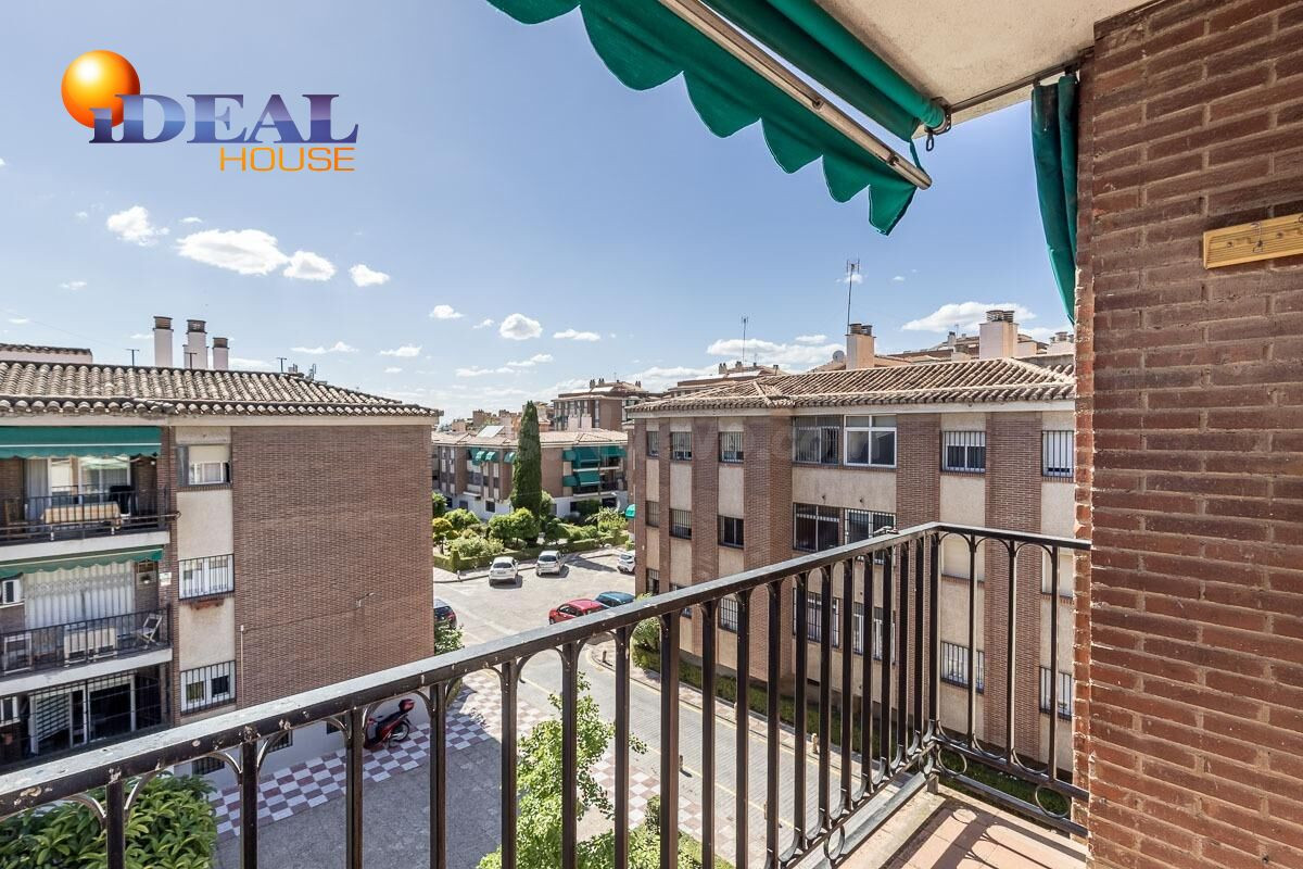 Traumatología (zona). Piso 4 dormitorios, 2 baños. Calefacci