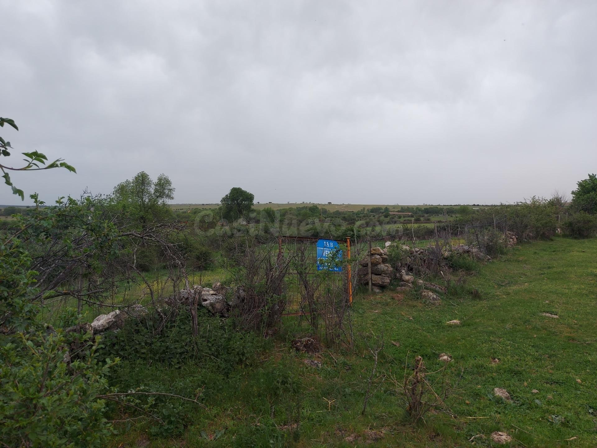 Finca rústica en venta en Torrecaballeros