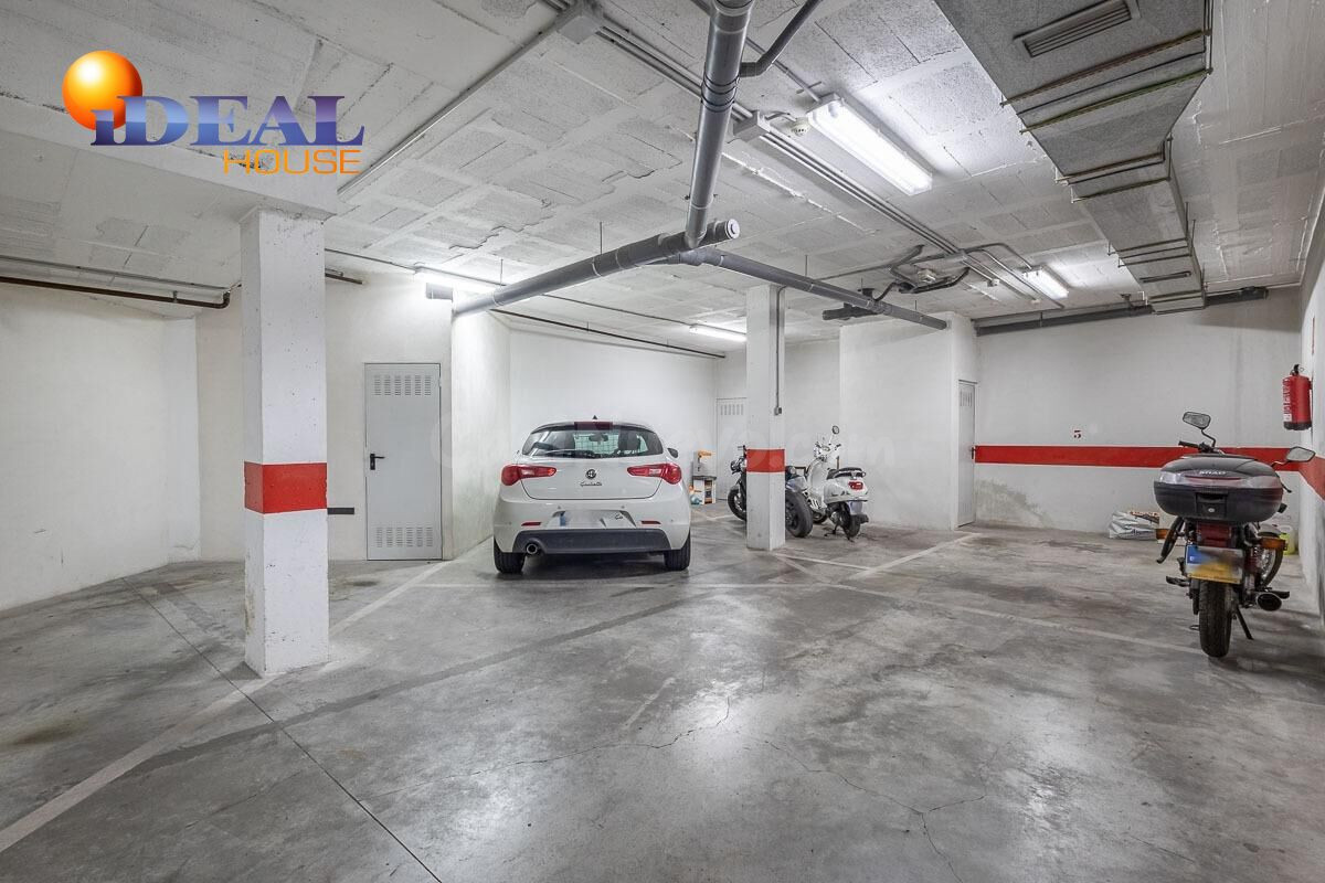 Garaje y Trastero en el Corazón de Granada - foto 4