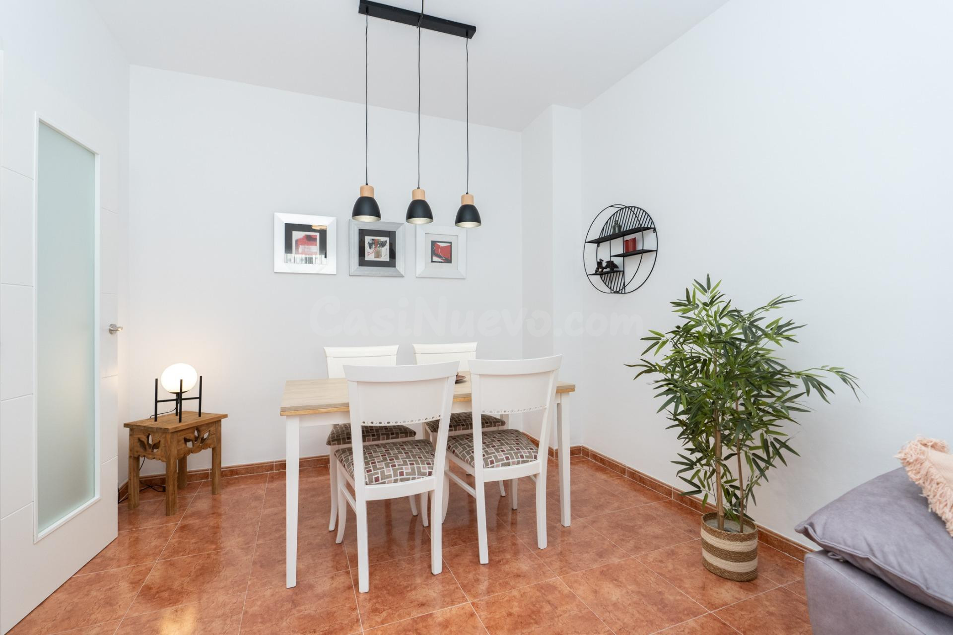 Vive o invierte en el Puerto de Motril | Piso seminuevo y am - foto 5