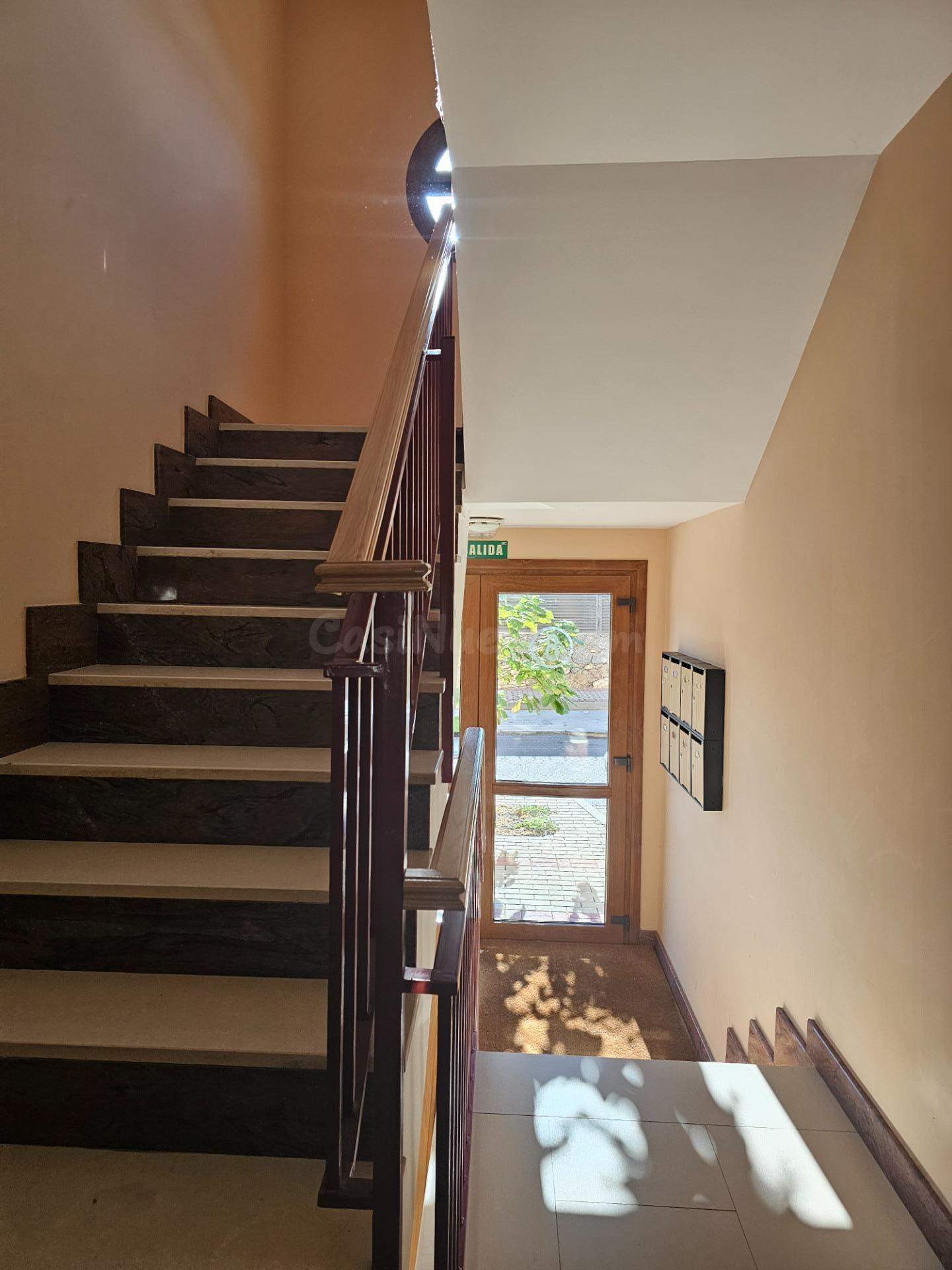 VIVIENDA EN VENTA EN TORRECABALLEROS - foto 2
