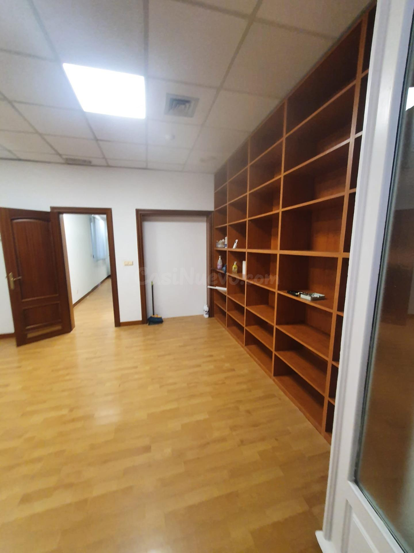 OFICINAS ALQUILER - foto 2