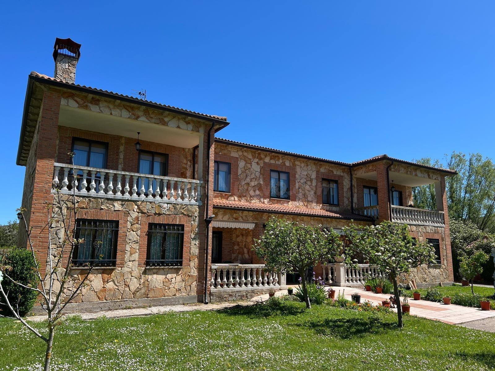 MAGNIFICA CASONA