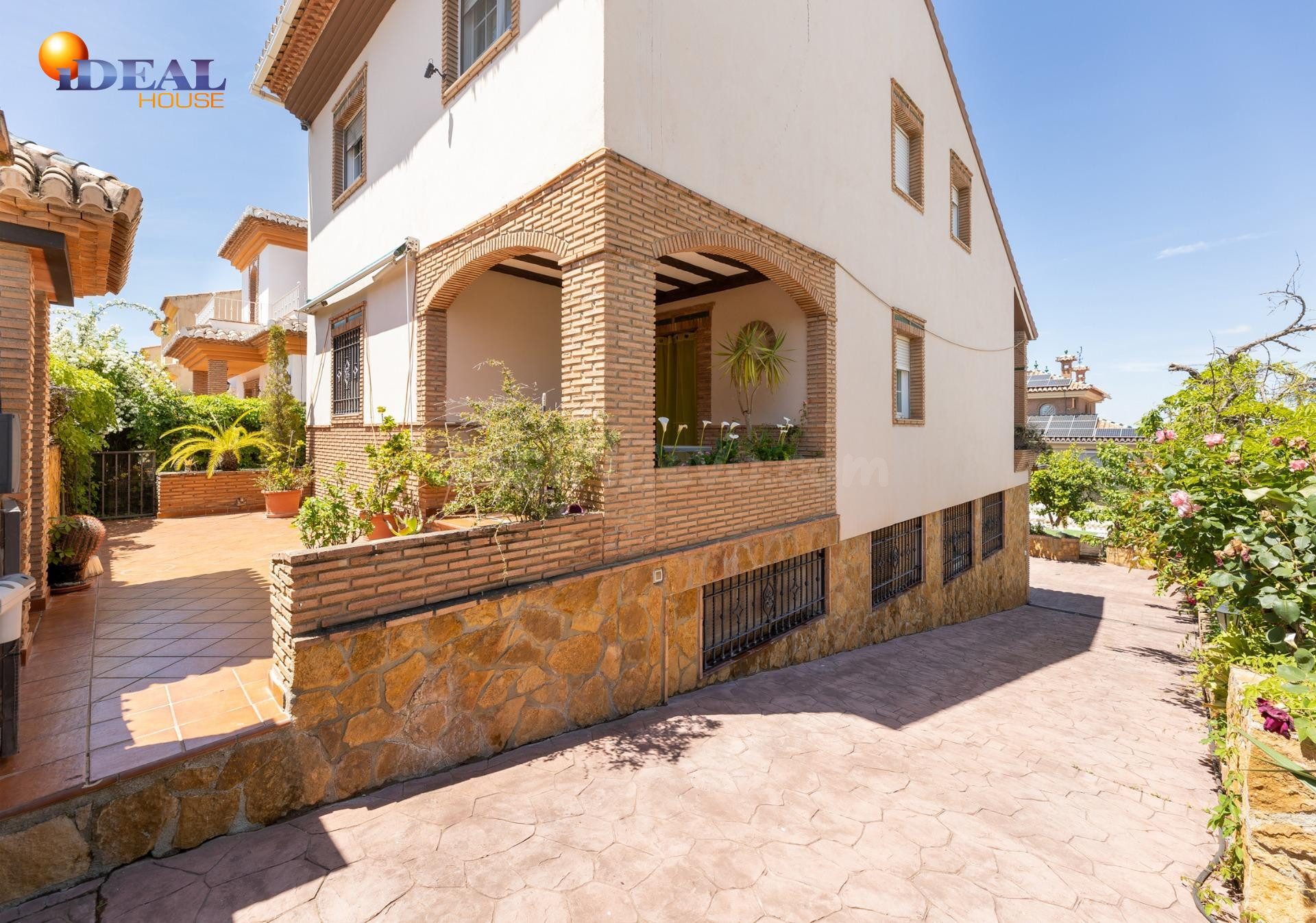 Chalet independiente con piscina privada en Barrio de Monach - foto 3