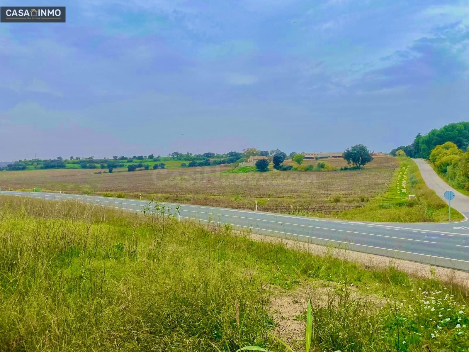 Venta de terreno rustico de 13.544m2 - foto 2