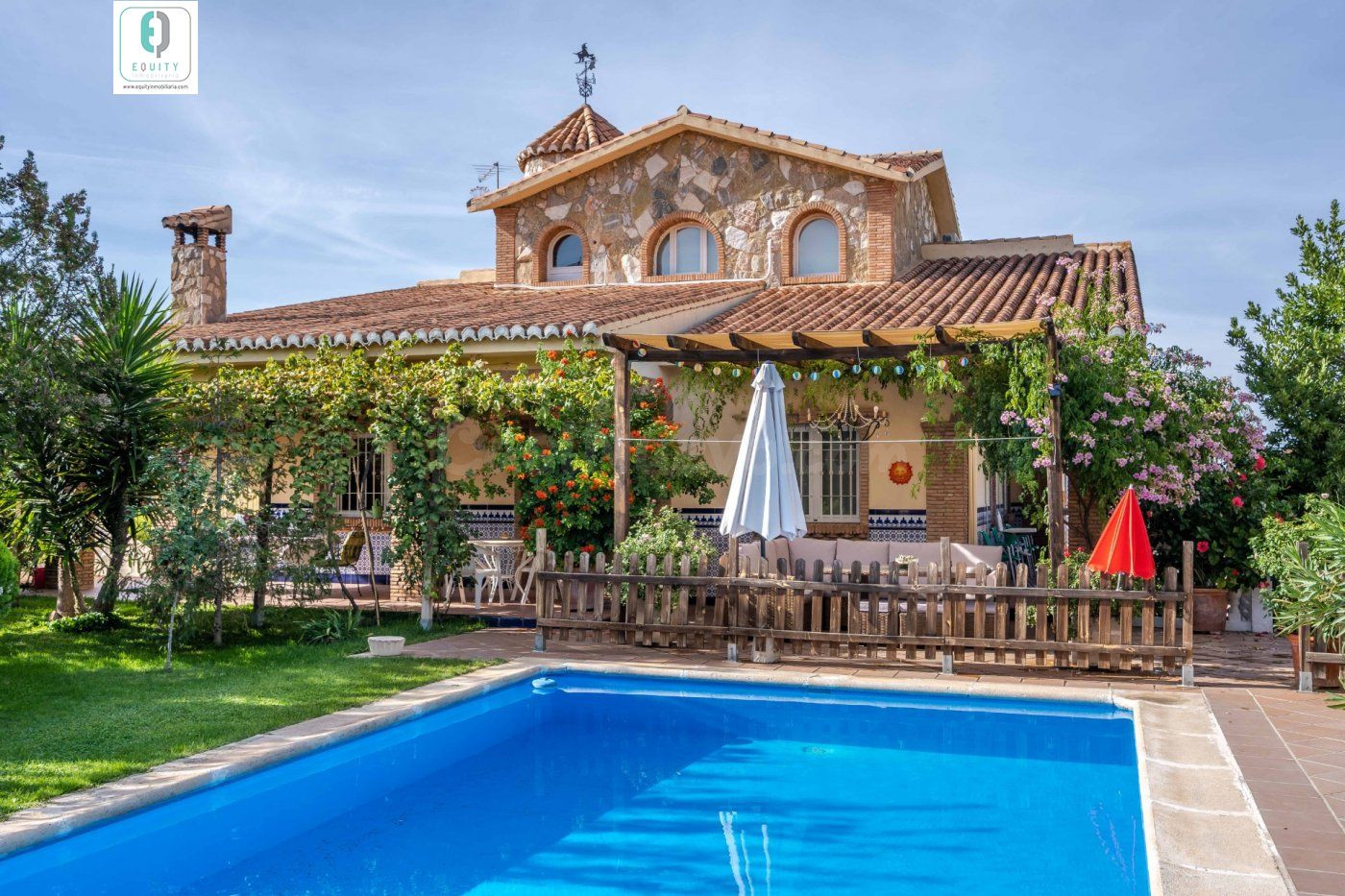 ESPECTACULAR CASA EN LA ZUBIA