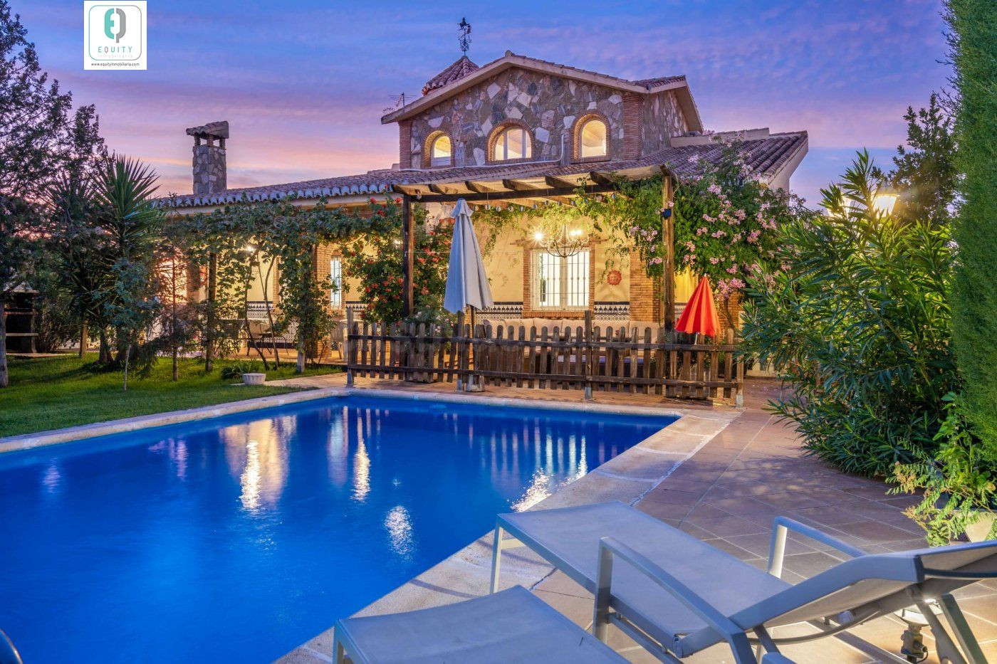 ESPECTACULAR CASA EN LA ZUBIA - foto 2