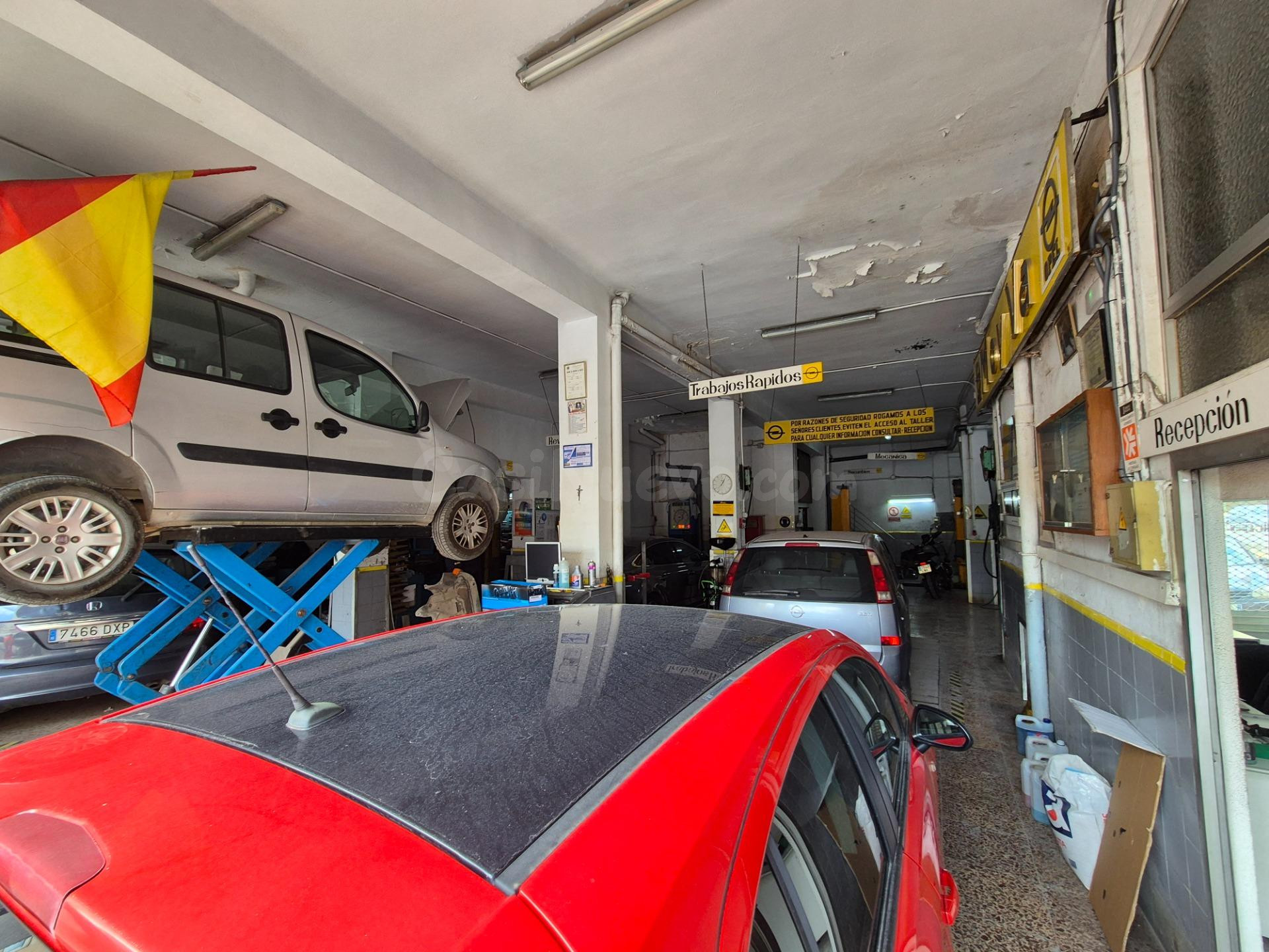 TALLER MECANICO DE COCHES EN VENTA EN ELDA