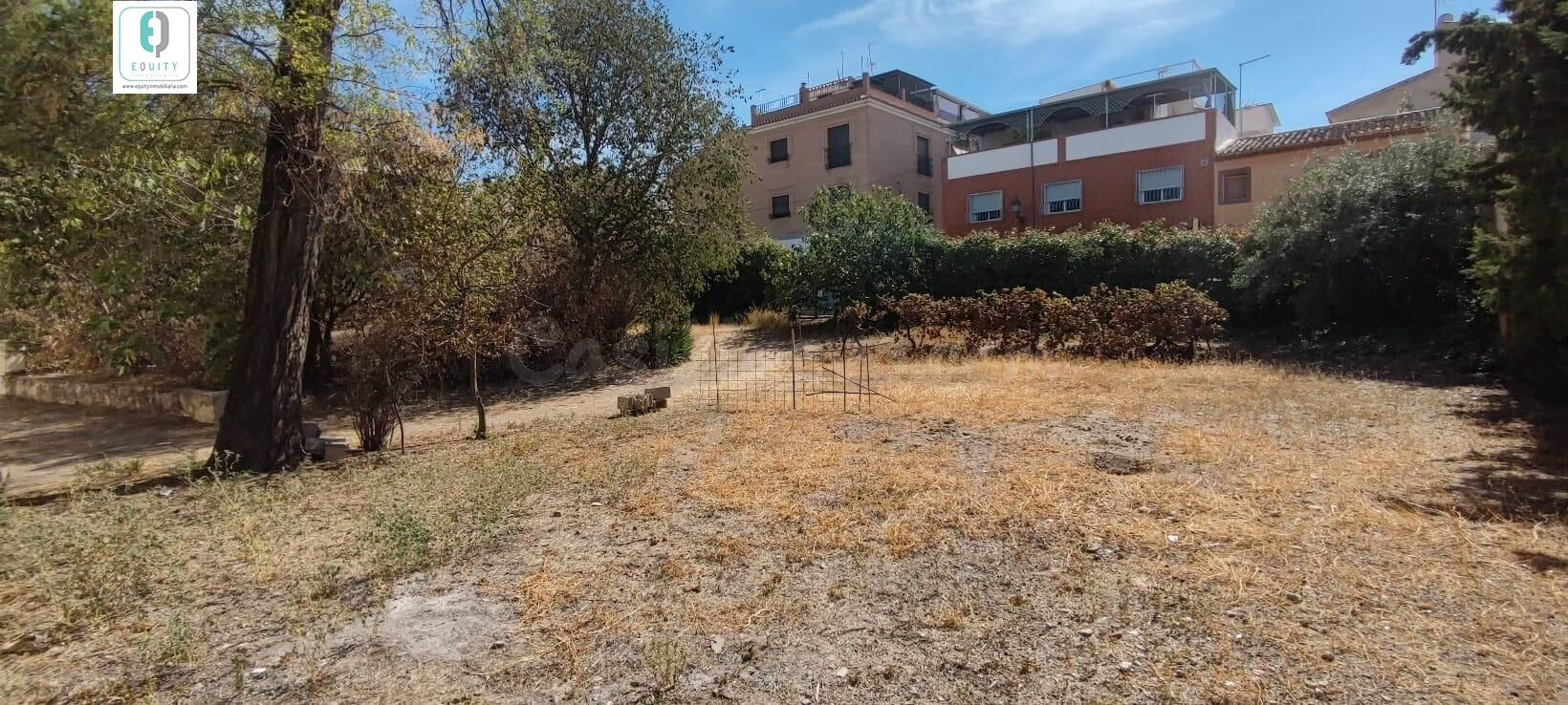 TERRENOS EN C/ ROSENDO GRANADA - foto 2
