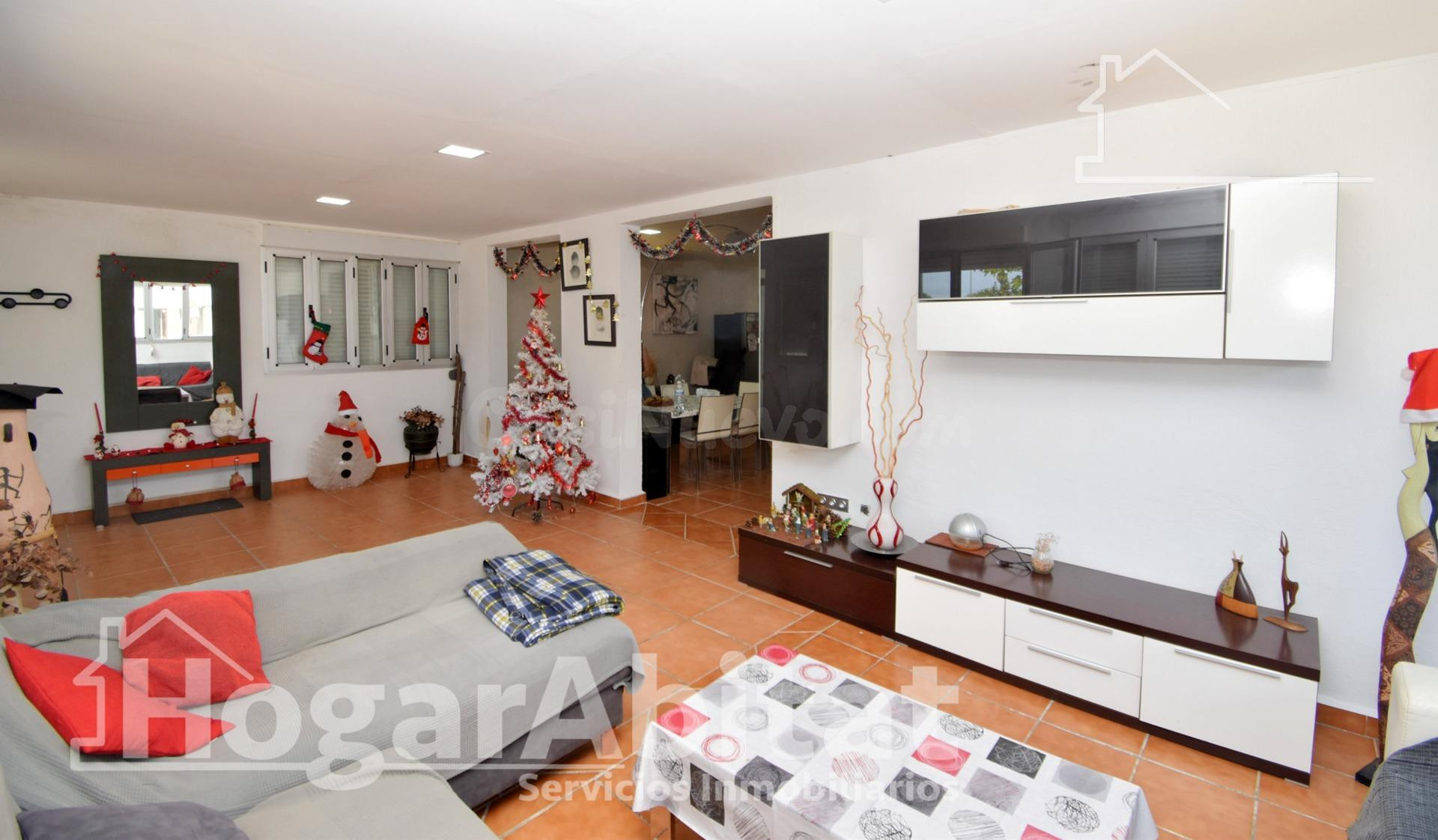 GRAN PARCELA CON VIVIENDA Y AMPLIA TERRAZA - foto 3