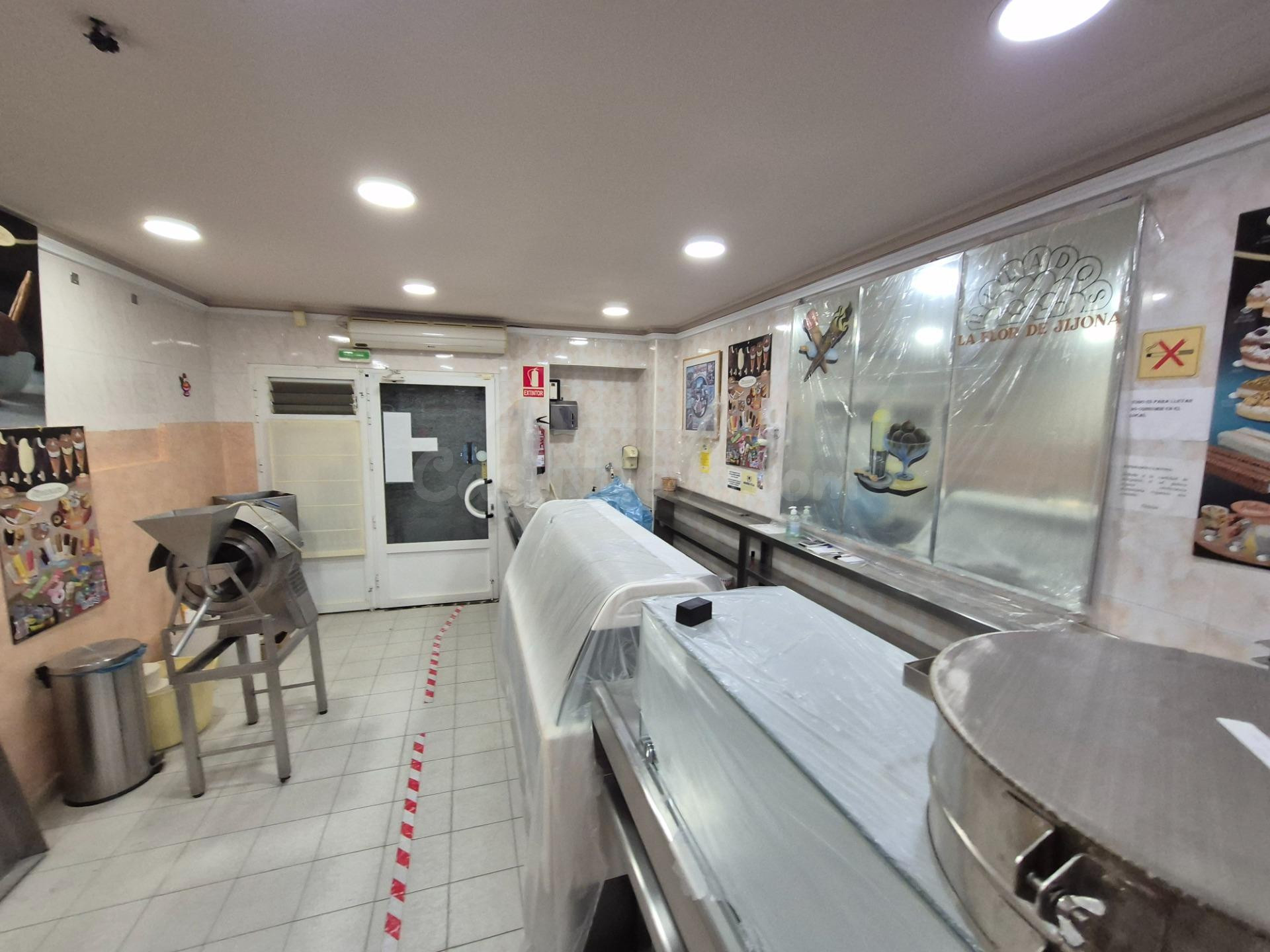 LOCAL EN VENTA EN ELDA