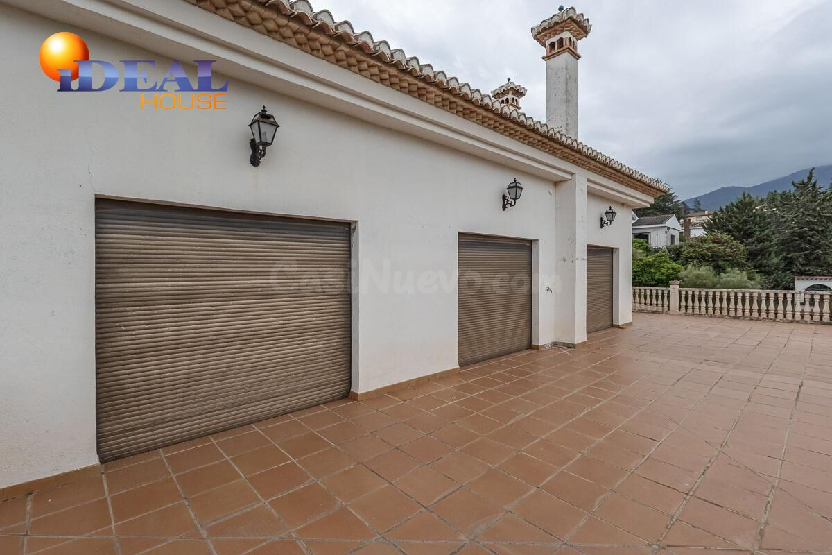 Chalet independiente con 2.000 m2 de parcela y gran potencia - foto 4