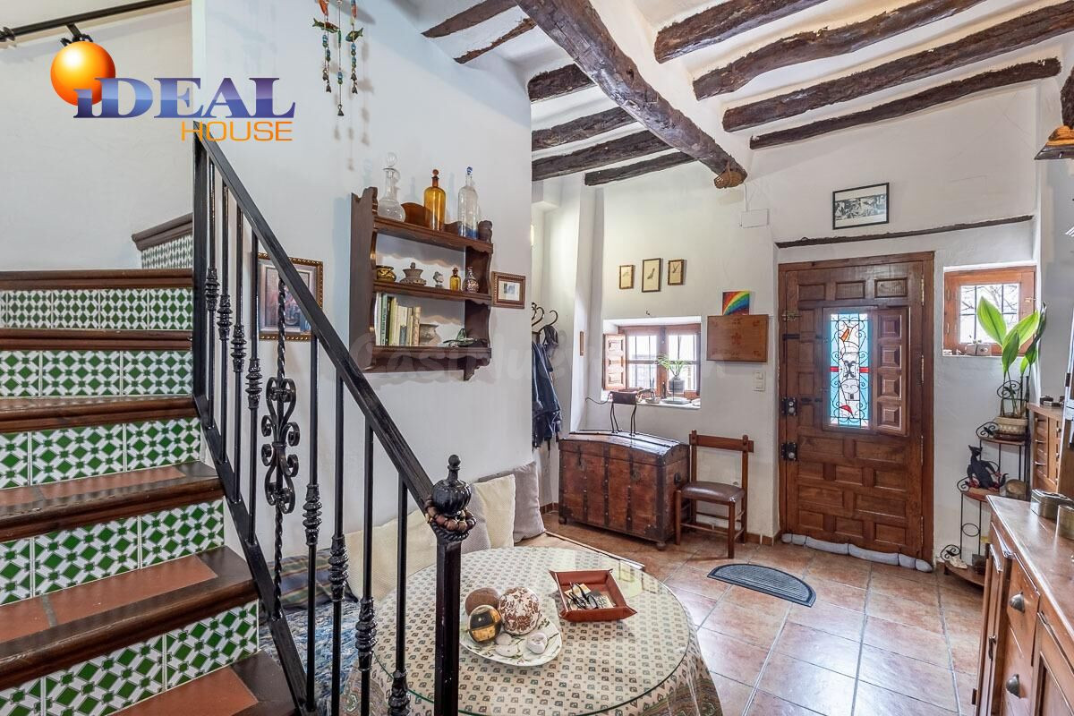 Casa adosada en cuesta de Alhacaba - foto 4