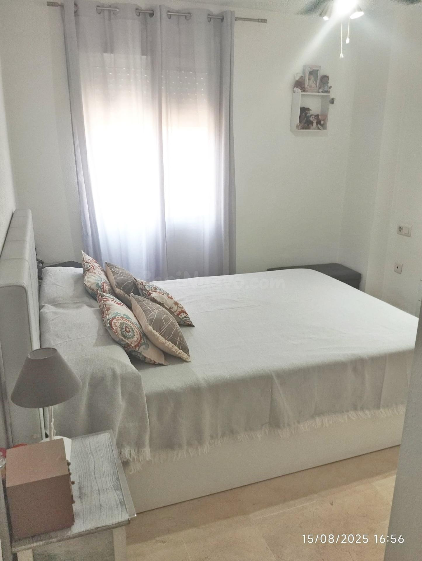 Piso con vistas al mar en urbanización privada con piscina. - foto 5