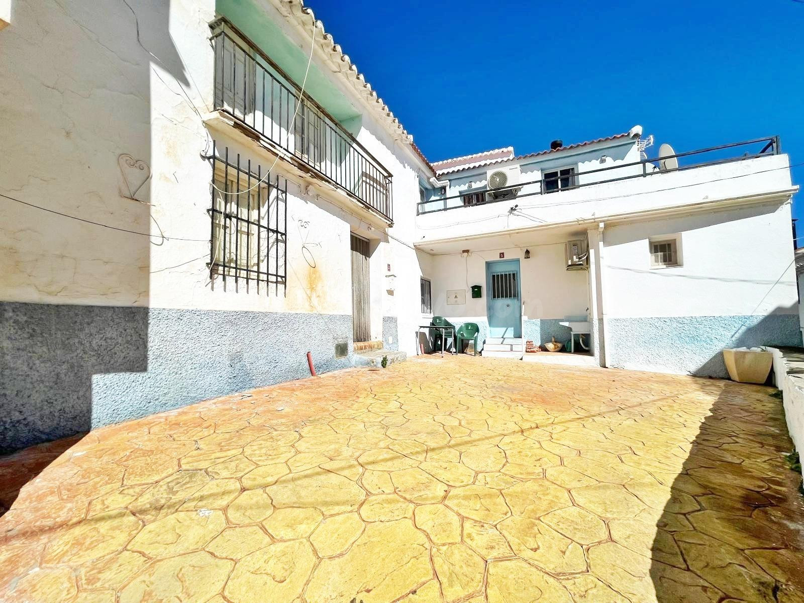 Casa de pueblo en Mondrón - foto 3