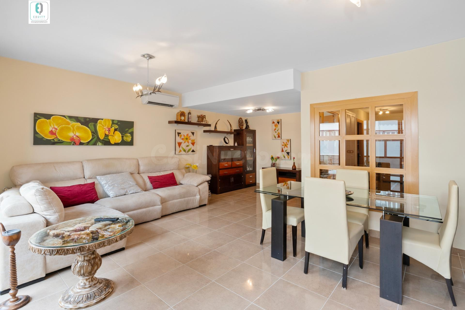 EXCLUSIVA VIVIENDA DE 305 m2 CONSTRUIDOS APROX JUNTO AL CENT - foto 3