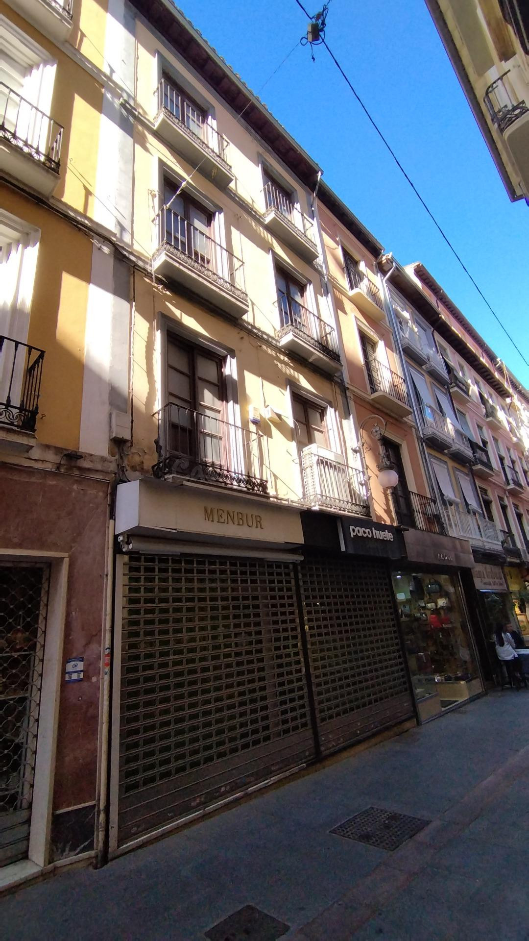 ¡Oportunidad Única en el Centro de Granada! - foto 2