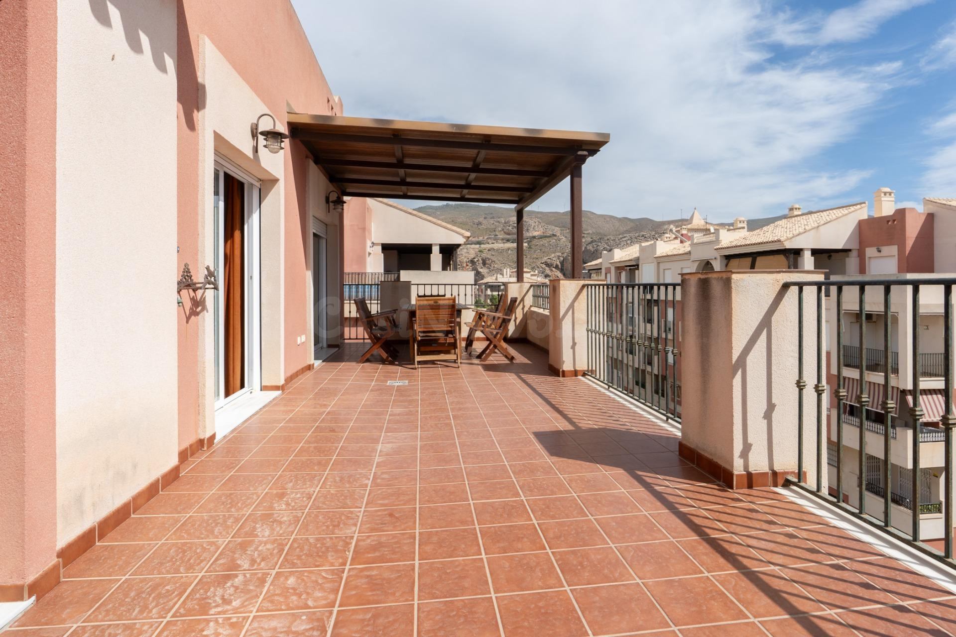 104 M2 + 30 M2 DE TERRAZA | ÁTICO CON GARAJE EN CALAHONDA - foto 3