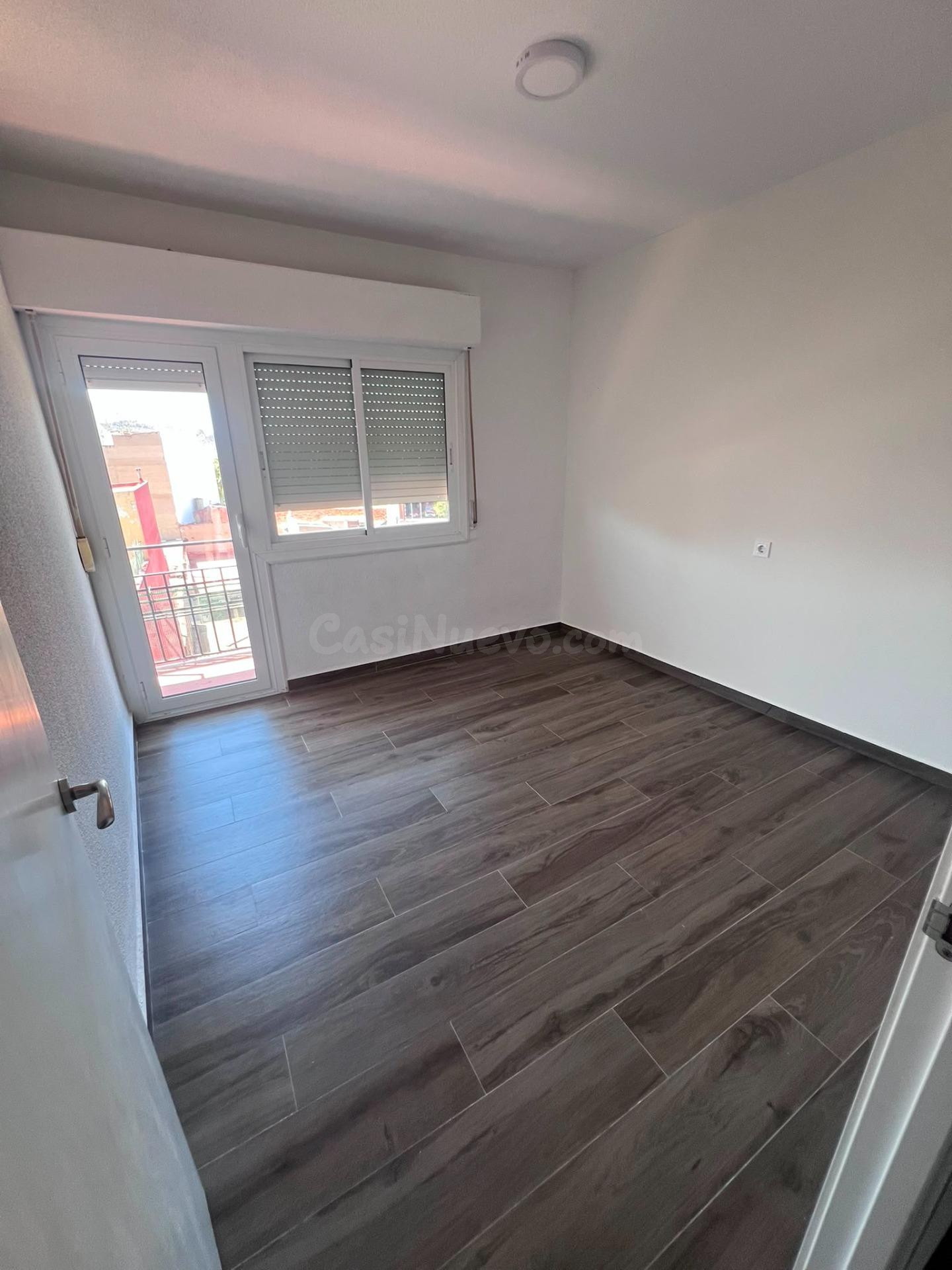 SE VENDE PISO EN PETRER - foto 2