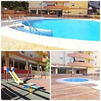 Piso con piscina y garaje en recinto cerrado en Teatinos
