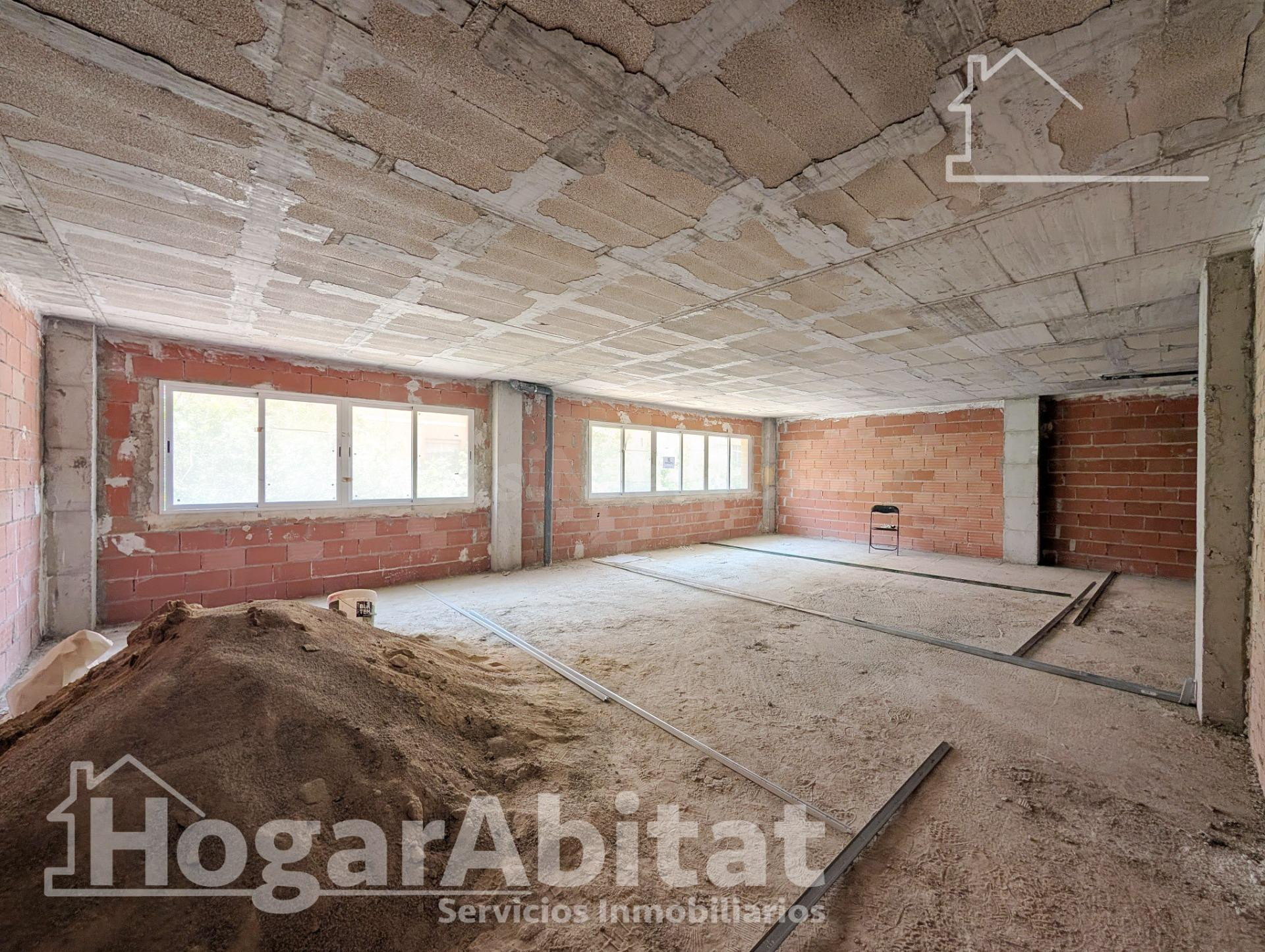 ¡PERFECTO PARA INVERTIR! LOCAL COMERCIAL MUY GRANDE Y BIEN U - foto 5